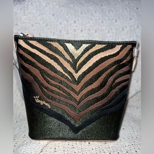 Consuela retired slash wedge